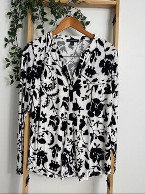 INC International Concepts Black and White Floral Top